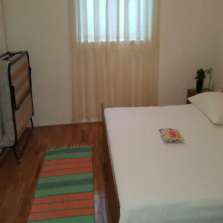 Apartmán Dena - 60 M From Beach Bogomolje