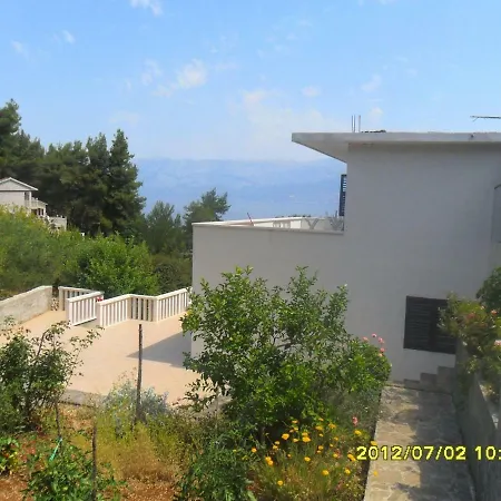 Dena - 60 M From Beach Bogomolje