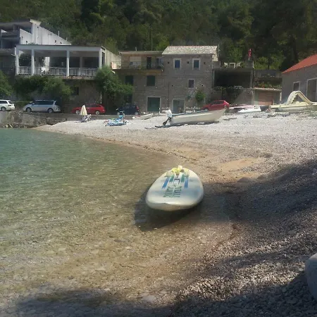 Apartmán Dena - 60 M From Beach