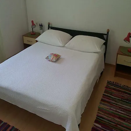 Dena - 60 M From Beach * Bogomolje